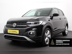 Volkswagen T-Cross - 1.5 TSI DSG Style Team Navigatie Apple Carplay/Android Auto Adaptive cruise control Parkee