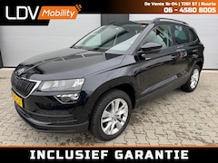Skoda Karoq - 1.0 TSI Greentech Business Edition / NAP / Trekhaak wegklapbaar / Dealer onderhouden / Cam