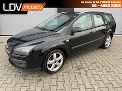 Ford Focus - 1.6-16V FUTURA