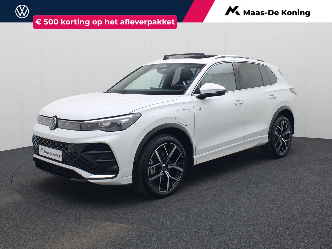 Volkswagen Tiguan - 1.5eHybrid 200kW/272PK R-Line DSG · Panoramadak · Trekhaak · Massagefunctie · Camera · App - AutoWereld.nl