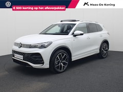 Volkswagen Tiguan - 1.5eHybrid 200kW/272PK R-Line DSG · Panoramadak · Trekhaak · Massagefunctie · Camera · App