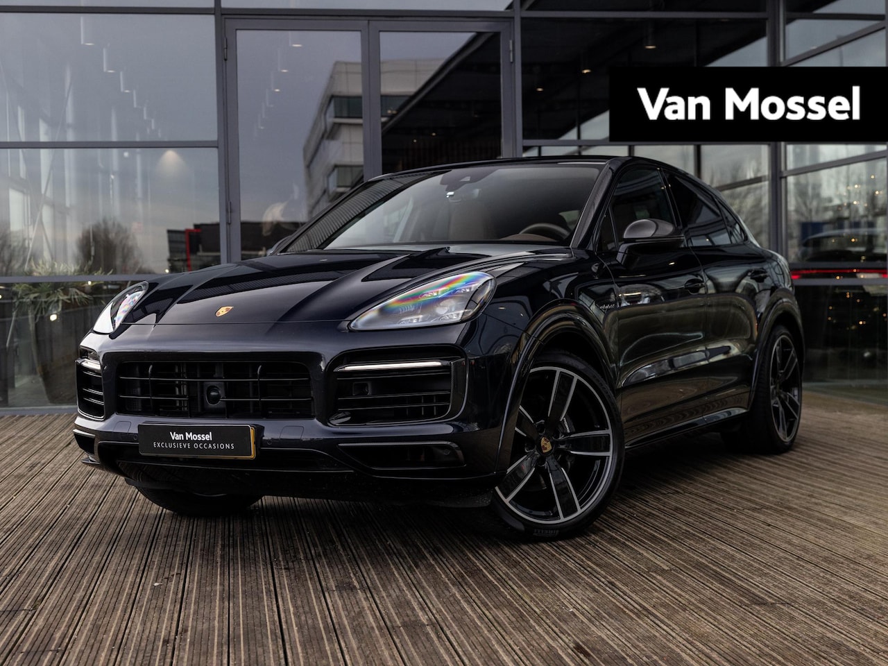Porsche Cayenne Coupé - 3.0 E-Hybrid Platinum Edition | SPORTDESIGN CARBON | SPORTCHRONO | BOSE | SOFTCLOSE | PORS - AutoWereld.nl
