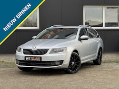 Skoda Octavia Combi - 1.8TSI 180PK Style 4X4/Trekh/Apple carp/stoelverw/Canton Audio/1