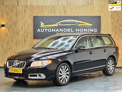 Volvo V70 - 1.6 T4 Limited Edition|APK27-12-2026|AIRCO|NAVI|LEDER|STOELVERW|TREKHAAK
