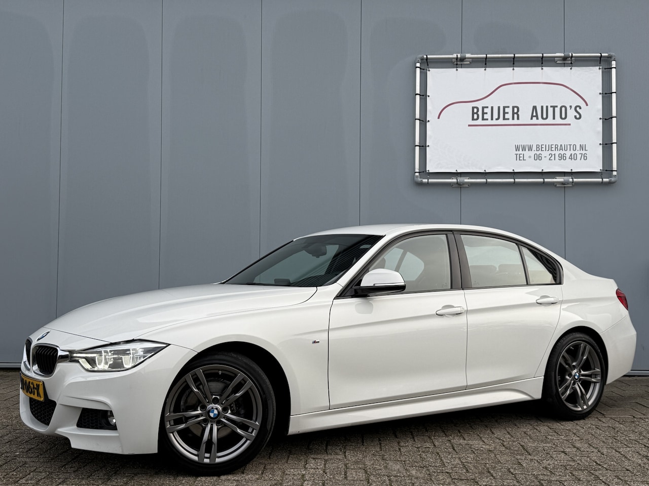 BMW 3-serie - 318i Corporate Lease Executive M-Pakket/Navi/LED. - AutoWereld.nl