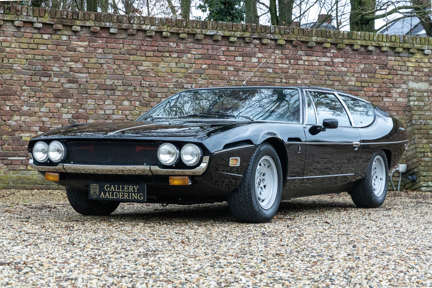 Lamborghini Espada - series 2 "Matching Numbers" Presented in "Nero Cangiante over Bordeaux Senape leather inte - AutoWereld.nl