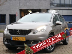 Peugeot 2008 - 1.2 PureTech Blue Lion / Trekhaak / Sensoren / Panorama Dak