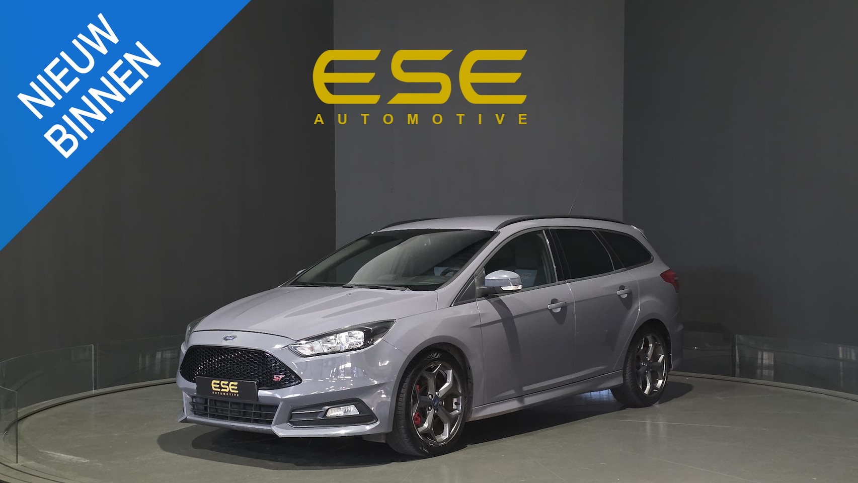 Ford Focus Wagon - 2.0 ST-3 | Cruise | Bi-Xenon | 250 PK - AutoWereld.nl