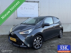 Toyota Aygo - 1.0 VVT-i x-play 2018 / Camera / Carplay / Dealeronderhouden / 1e eigenaar NAP