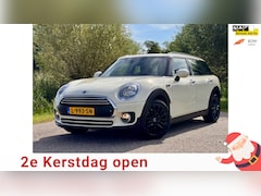 MINI Clubman - 1.5 One Chili Serious Business Leder Navi Camera Stoelverwarming Perfect Onderhouden