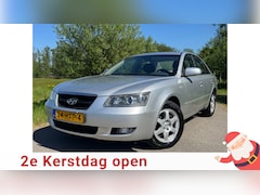 Hyundai Sonata - 2.4 Style / Automaat / Airco / Cruise Control / Leder / Elektrisch Schuif - Kanteldak / Tr