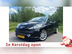 Peugeot 207 CC - 1.6-16V T Roland Garros / Cabriolet / Airco / Cruise Control / Leder / JBL Speakers / Trek