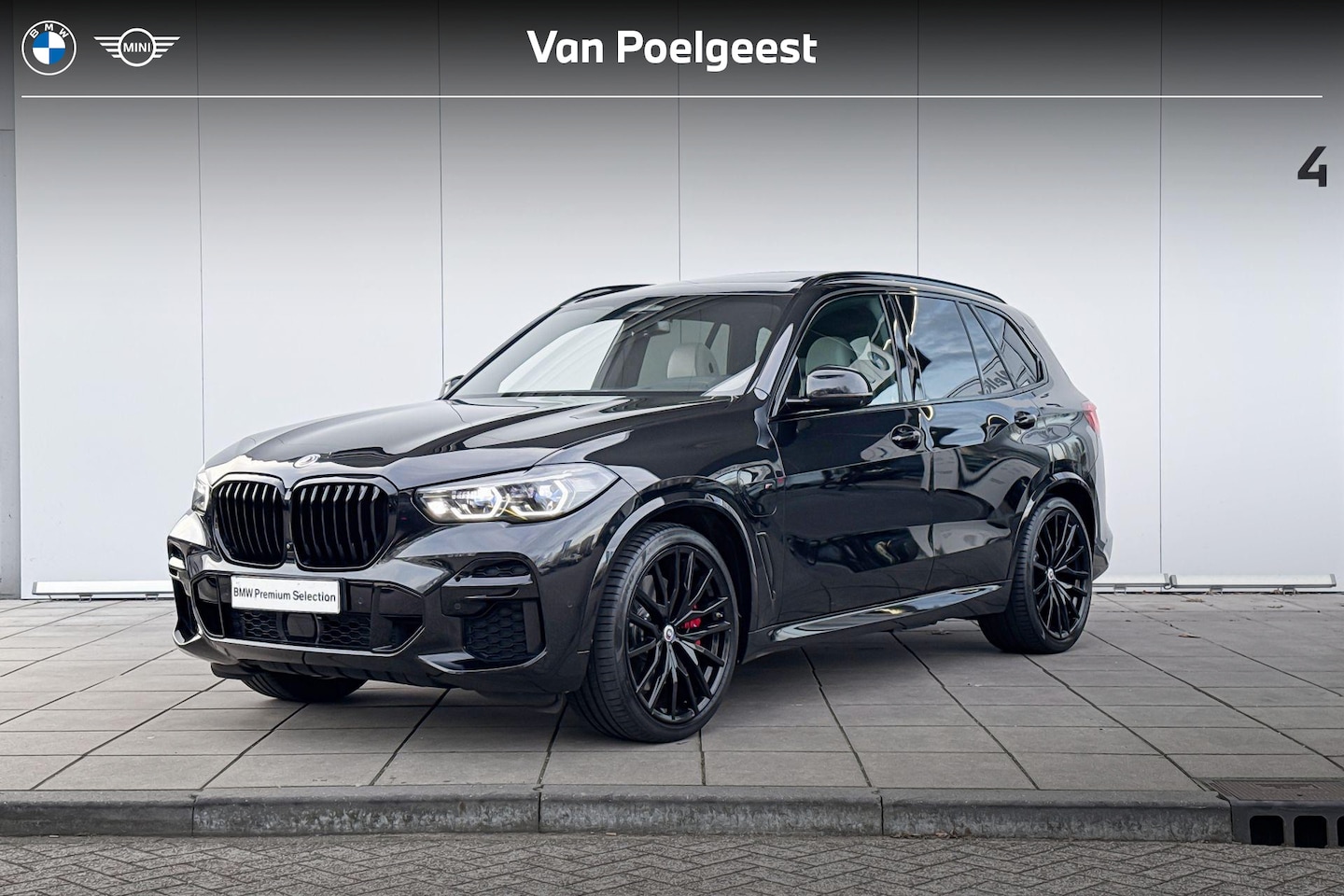 BMW X5 - xDrive45e M-Sport Pro 22'' Hoogglans zwart/ Driving Assistant Professional/ Head Up/ Elekt - AutoWereld.nl