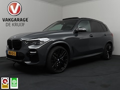 BMW X5 - xDrive45e High Executive 22'', driving assist prof. , 4wielsturing , Skylounge Pano, Black