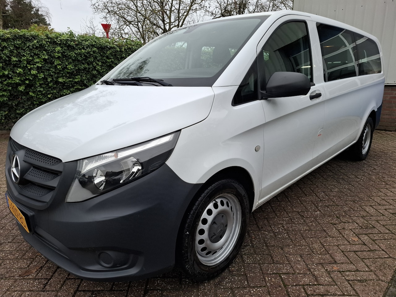 Mercedes-Benz Vito Tourer - 114 BlueTEC 22995.- INCL BTW 9-PERSOONS AUTOMAAT 135PK - AutoWereld.nl