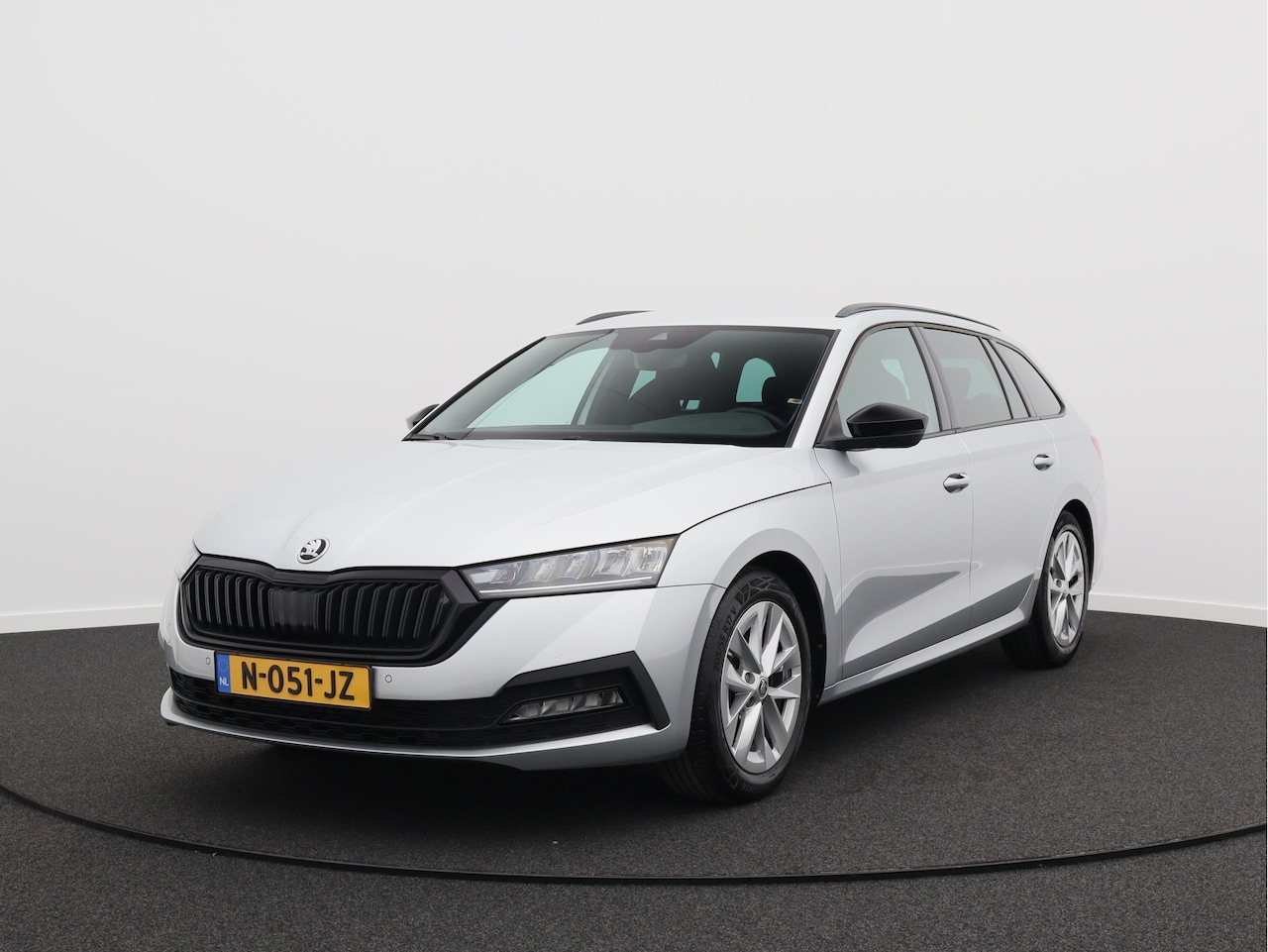 Skoda Octavia Combi - 1.0 TSI Sport Business/ lage km/ zeer mooi! - AutoWereld.nl