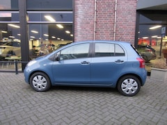 Toyota Yaris - 1.3 16V VVT-I 5DR Terra