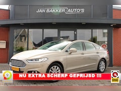 Ford Mondeo - 1.5 Titanium ✅ Trekhaak ✅ Navi ✅ Panoramadak