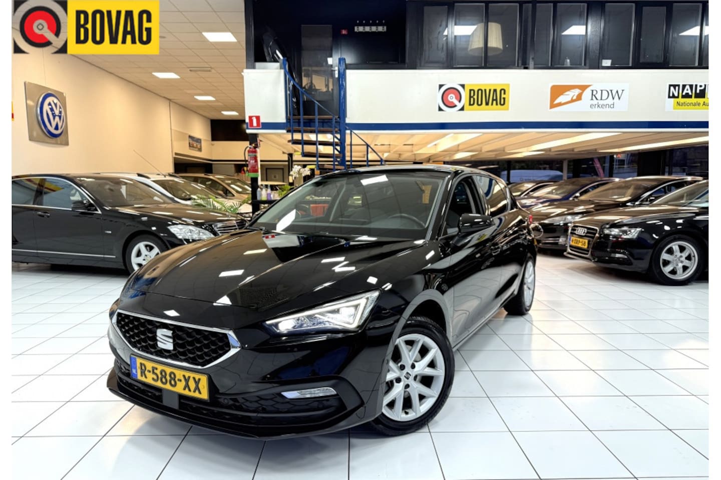 SEAT Leon Sportstourer - 1.5 TSI Style BnsIn Bovag Garantie - AutoWereld.nl