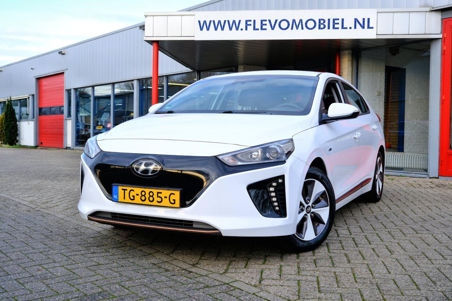 Hyundai IONIQ - Comfort EV 5-drs Aut. Navi|Clima|CarPlay|Cam - AutoWereld.nl