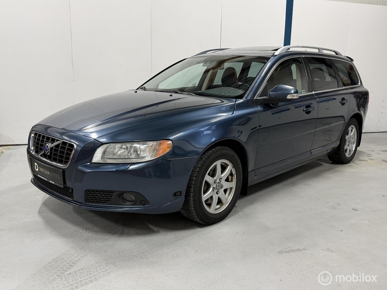 Volvo V70 - 2.5T Summum FOUR-C / SCHUIFDAK / LEER - AutoWereld.nl