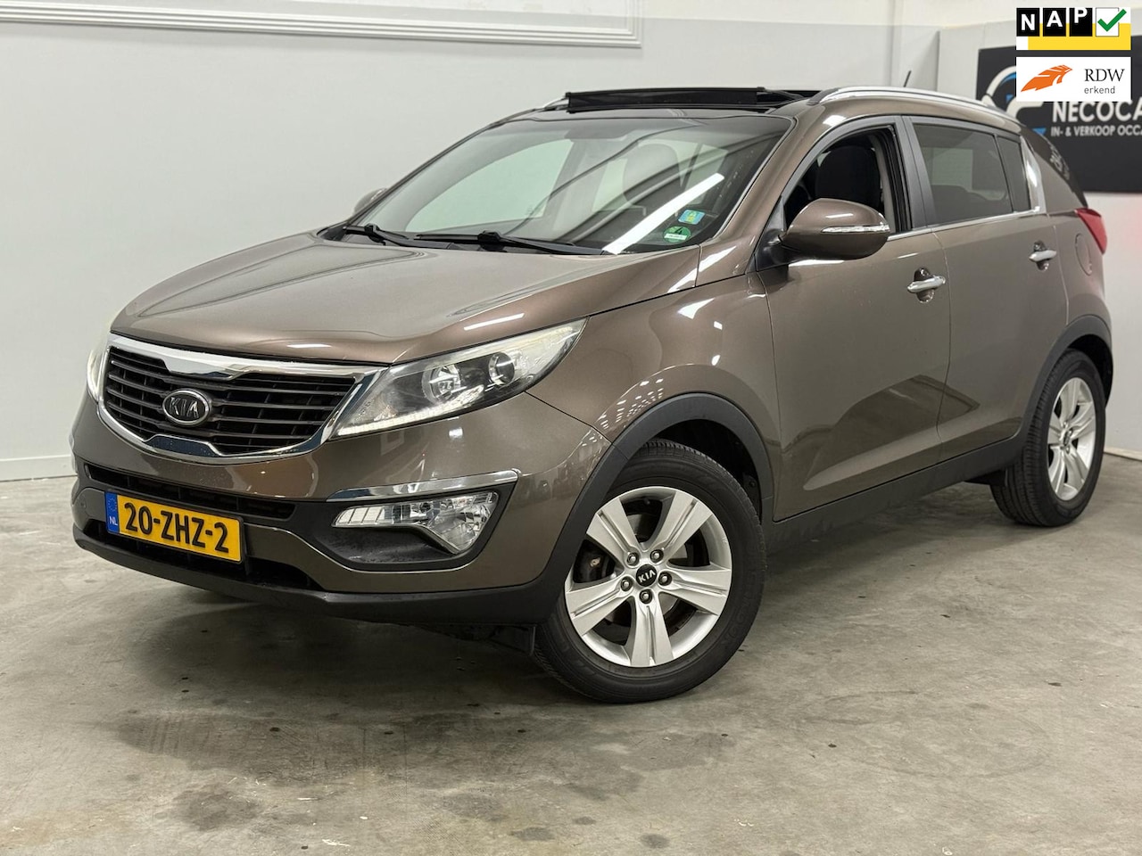 Kia Sportage - 1.6 GDI Plus Pack / PANORAMADAK / NAP / MULTIEMEDIA-NAVI - AutoWereld.nl