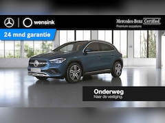 Mercedes-Benz GLA-Klasse - 250 e Progressive | Panoramadak | Dode hoek detectie | Keyless | Sfeerverlichting |