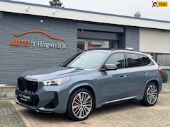 BMW X1 - M35i xDrive M-sport pano 20" 1EIG H&K
