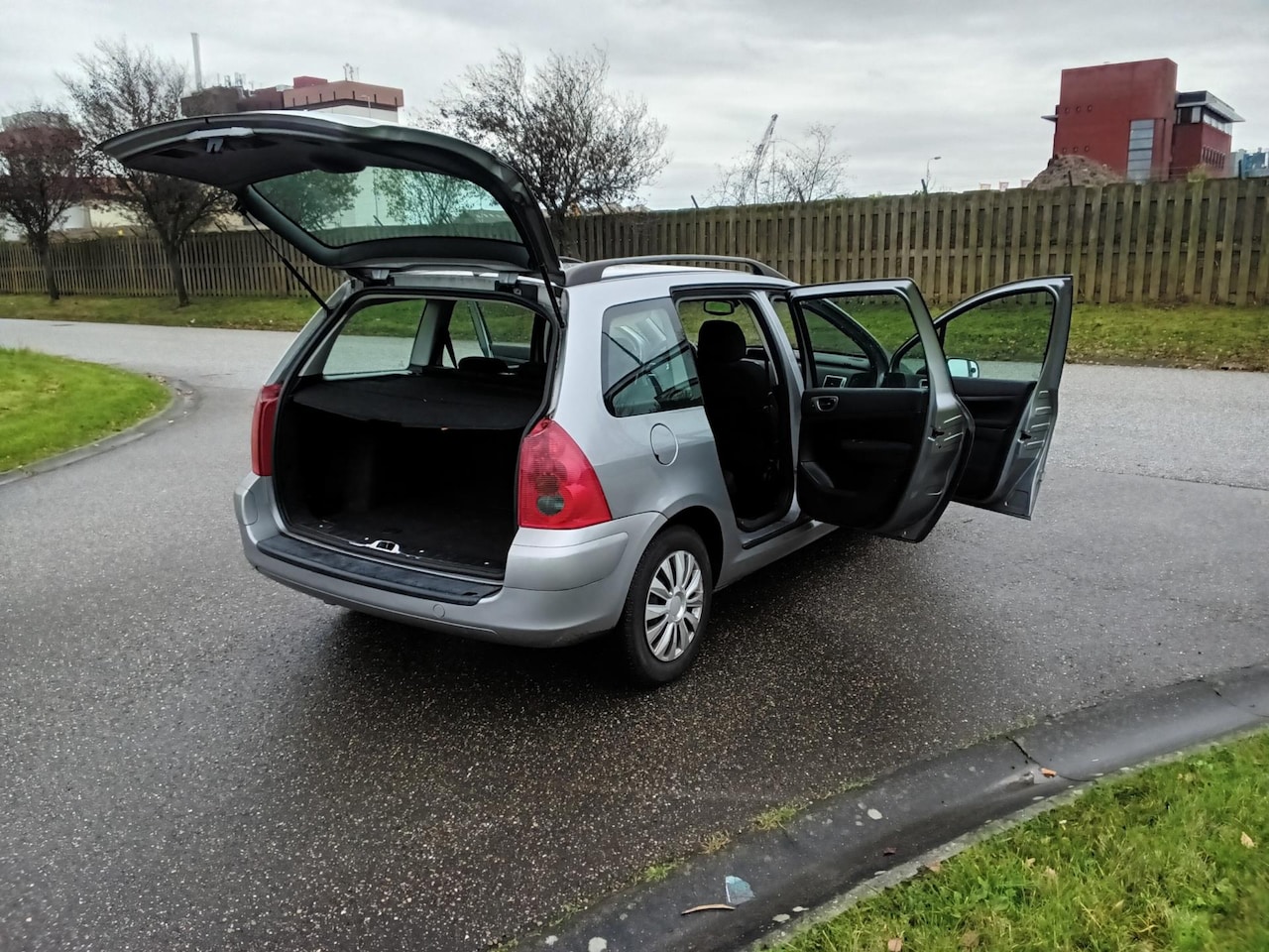 Peugeot 307 Break - 1.6-16V XS Premium veel vernieuwd