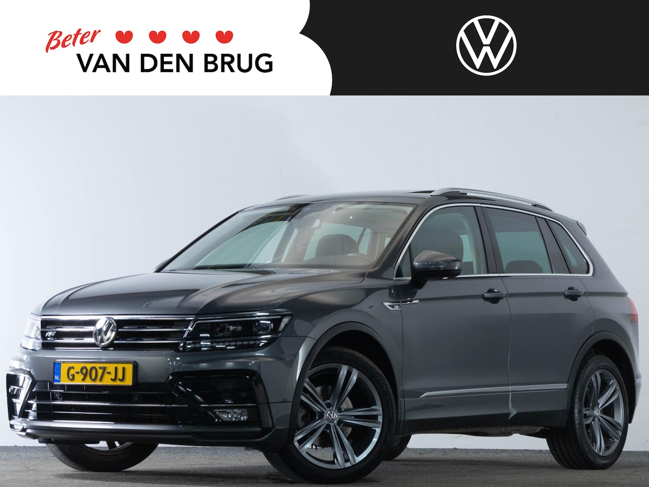 Volkswagen Tiguan - R-Line 1.5 TSI 150 PK DGS | LED Plus | Panoramadak | Keyless | Achteruitrijcamera | Stoelv - AutoWereld.nl