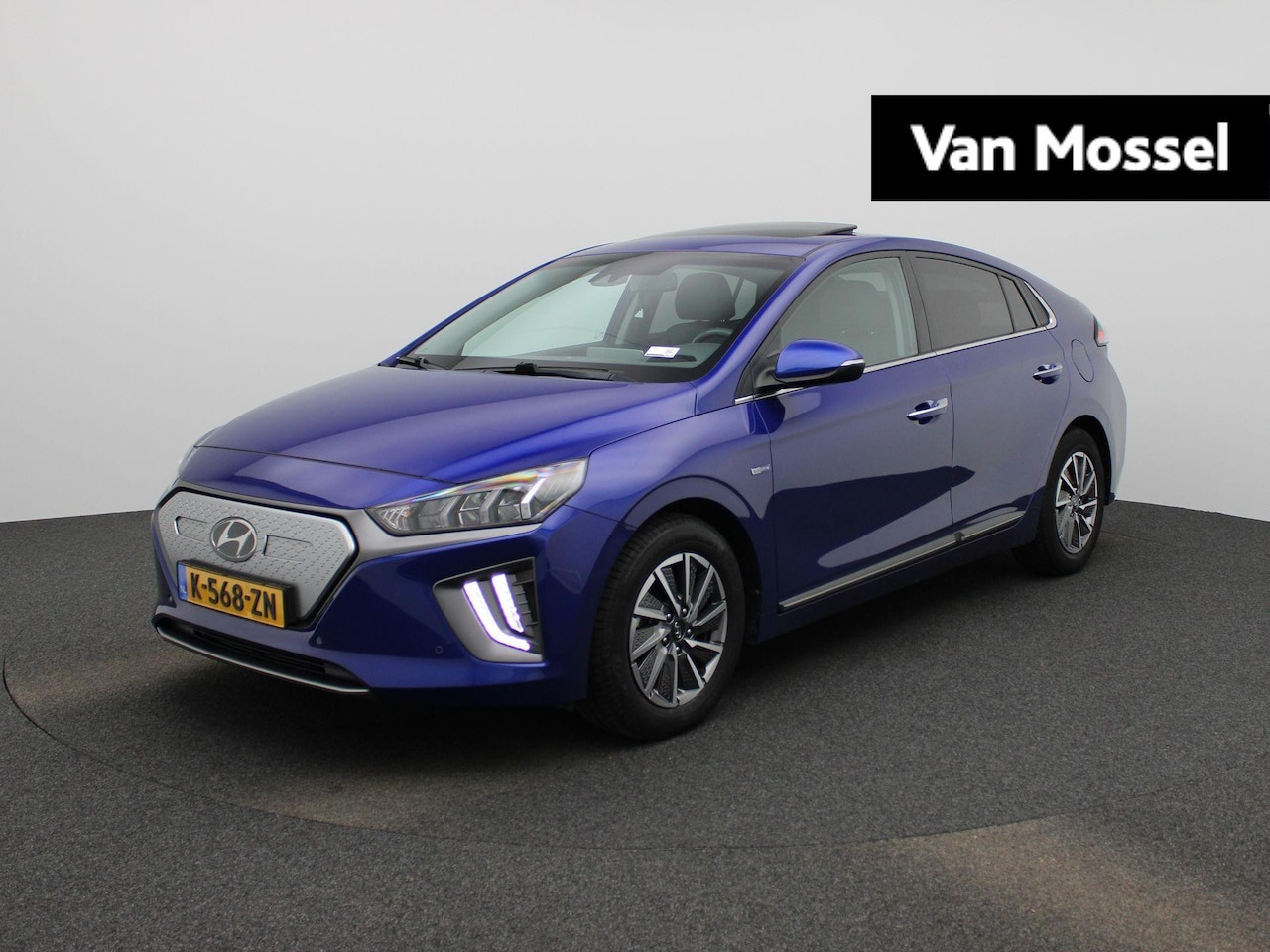 Hyundai IONIQ - Premium EV 38 kWh | Navigatie | Parkeer camera - AutoWereld.nl