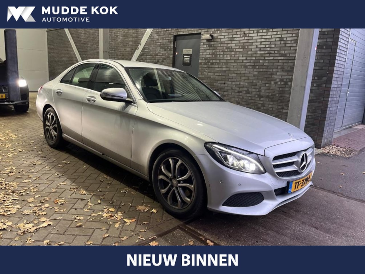 Mercedes-Benz C-klasse - 180 Prestige | Stoelverwarming | 17 Inch | Stoelverlengers | Navigatie | Cruise Control - AutoWereld.nl