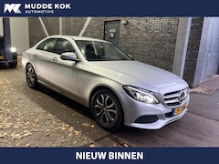 Mercedes-Benz C-klasse - 180 Prestige | Stoelverwarming | 17 Inch | Stoelverlengers | Navigatie | Cruise Control