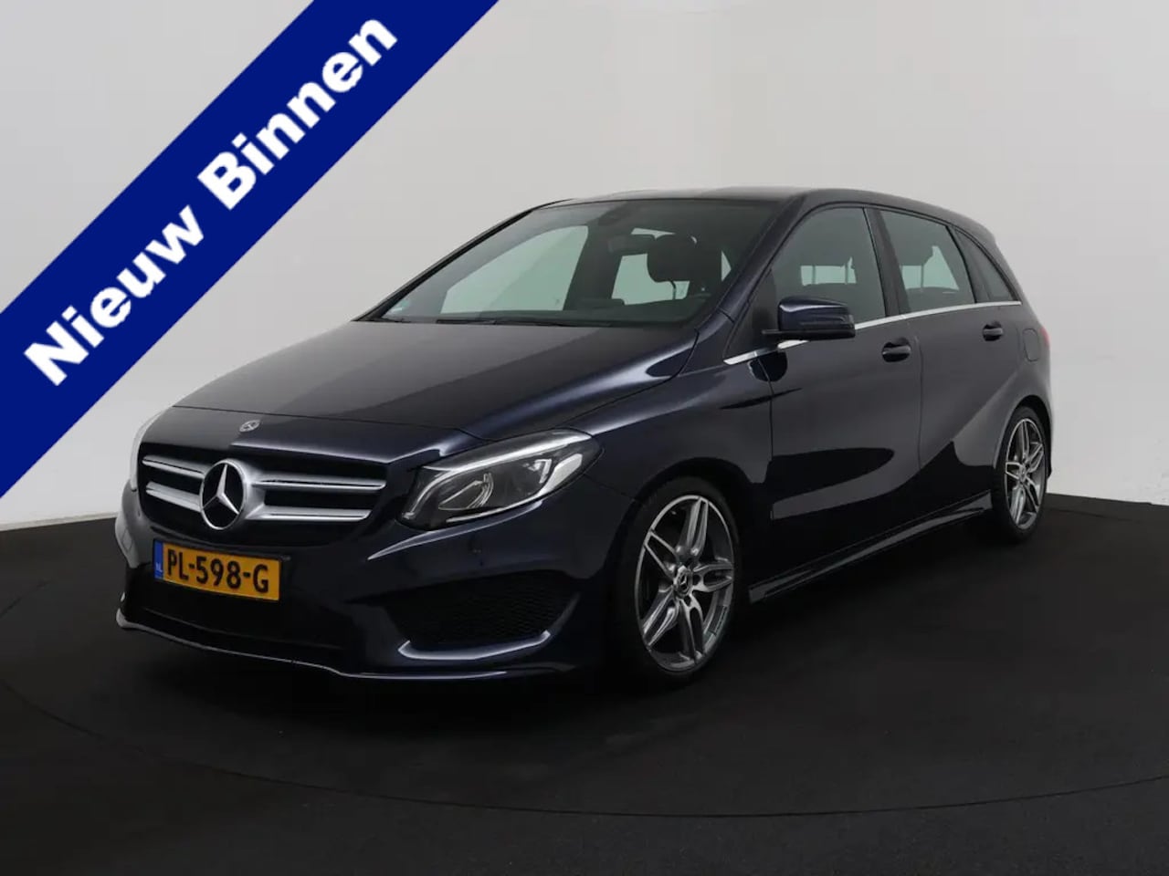 Mercedes-Benz B-klasse - 180 Business Solution AMG LED | Navi | CLima | PDC 09-2017 96.208 KM - AutoWereld.nl
