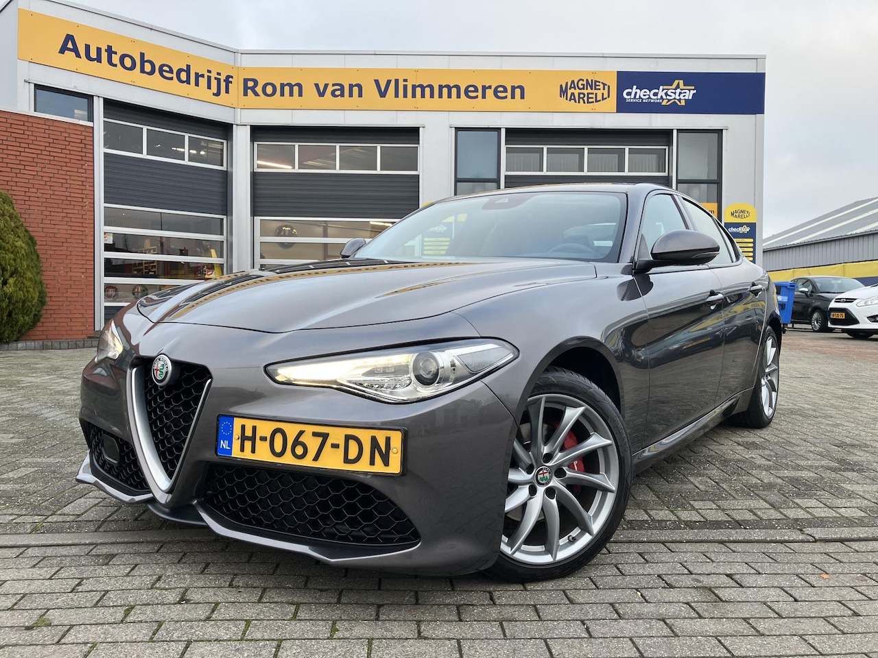 Alfa Romeo Giulia - 2.0T Super | BTW Auto, interessant voor ondernemers| | Uitmuntende staat | - AutoWereld.nl