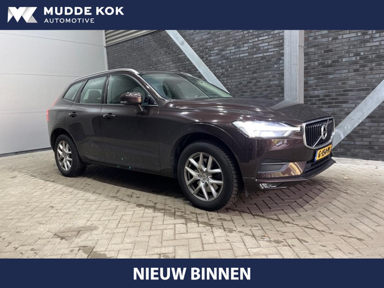 Volvo XC60 - D4 Momentum | Panoramadak | Head-Up | Stoelverwarming | Camera | Apple Carplay - AutoWereld.nl
