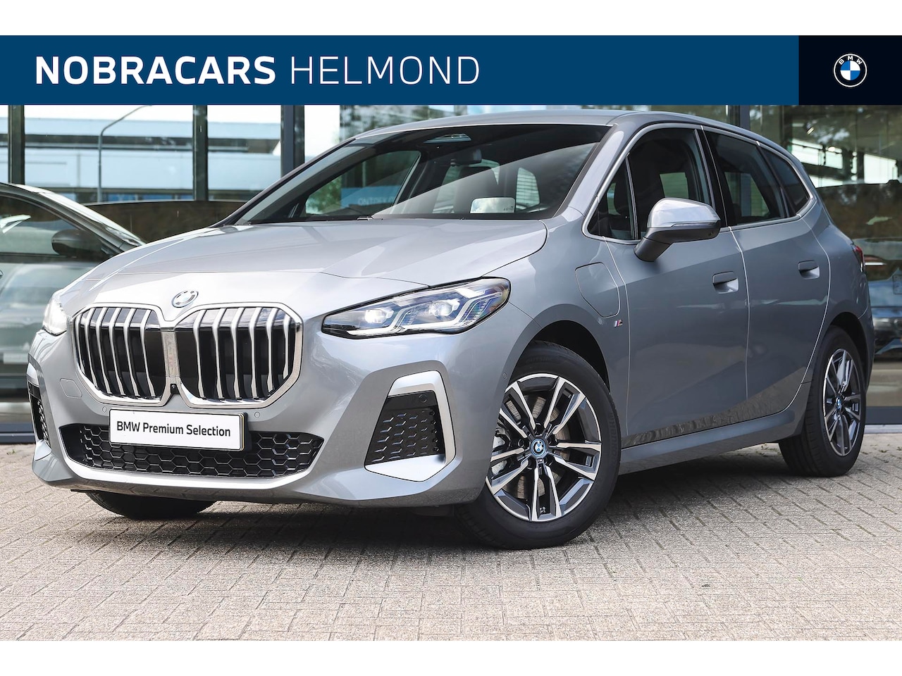 BMW 2-serie Active Tourer - 230e xDrive High Executive M Sport Automaat / Sportstoelen / Stoelverwarming / Adaptieve L - AutoWereld.nl