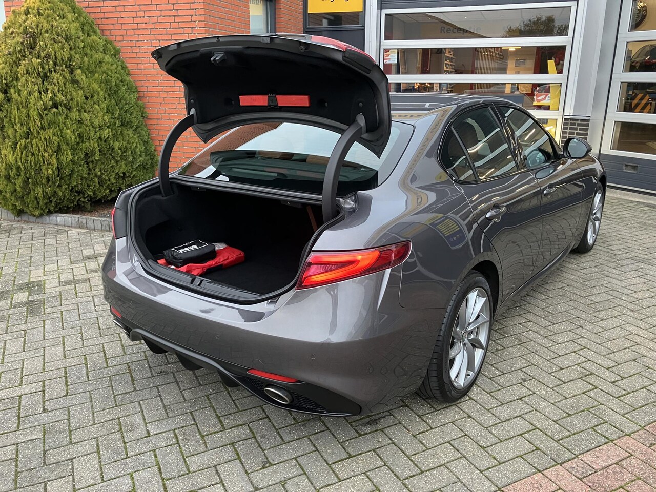 Alfa Romeo Giulia - 2.0T Super | BTW Auto, interessant voor ondernemers| | Uitmuntende staat |