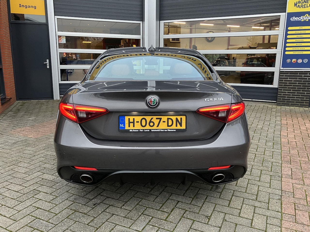 Alfa Romeo Giulia - 2.0T Super | BTW Auto, interessant voor ondernemers| | Uitmuntende staat |