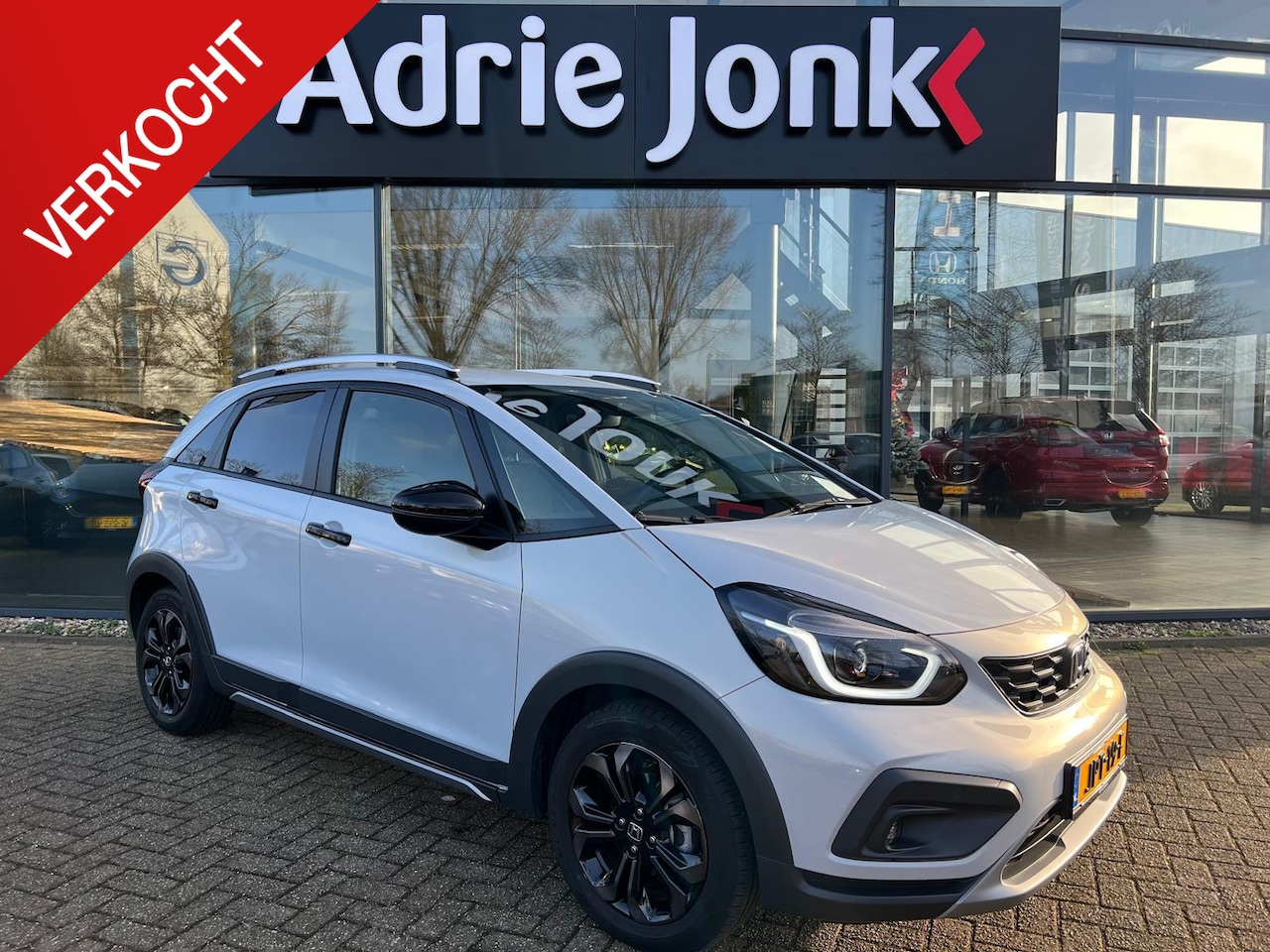 Honda Jazz - 1.5 e:HEV Advance Crosstar | AUTOMAAT | FULL HYBRID |  STUUR+ STOELVERWARMING | ACHTERUITR - AutoWereld.nl