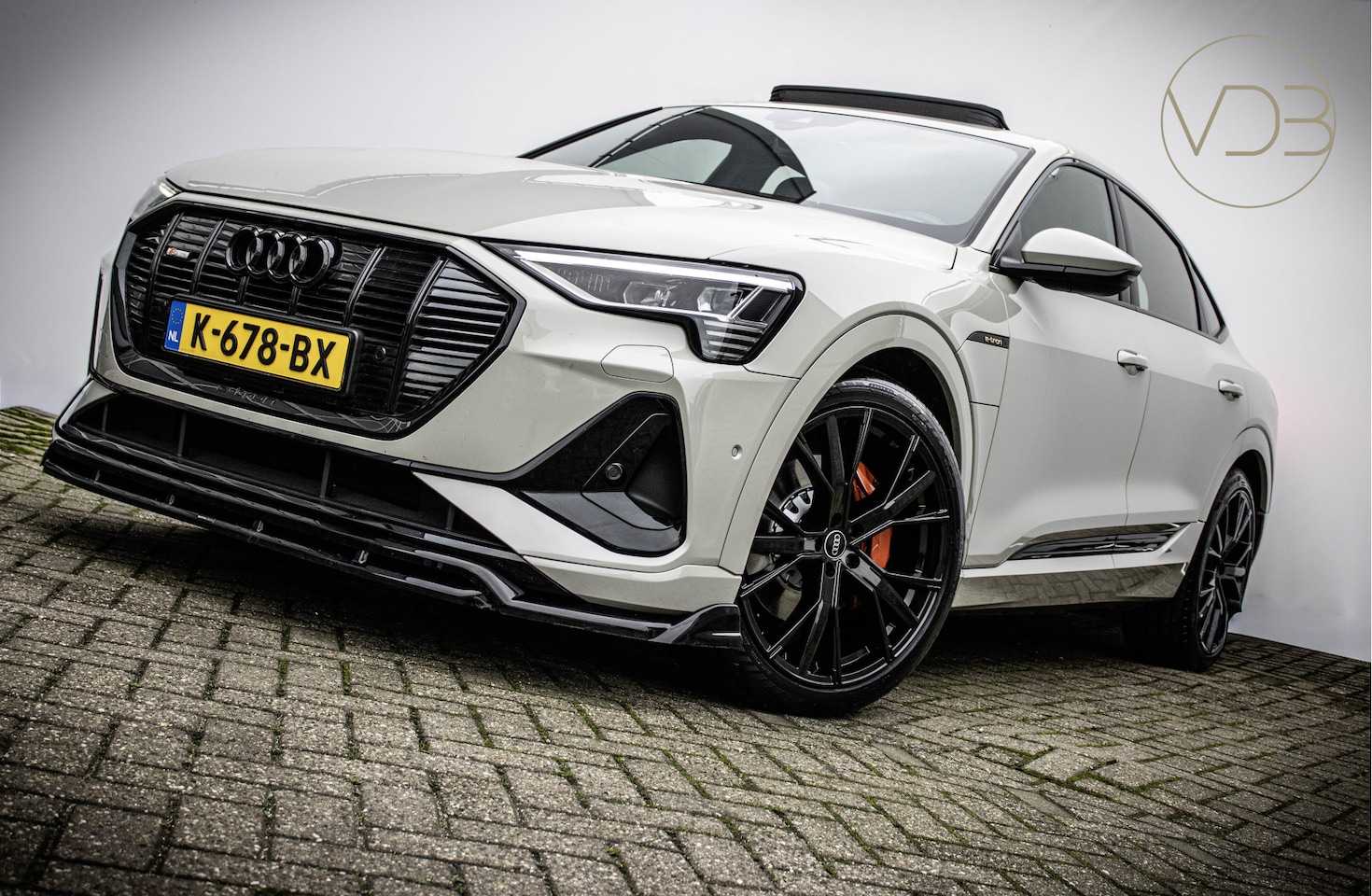 Audi e-tron Sportback - 50 SOH 92,8% S-Line 22inch Pano Camera Origineel NL 1e Eigenaar - AutoWereld.nl