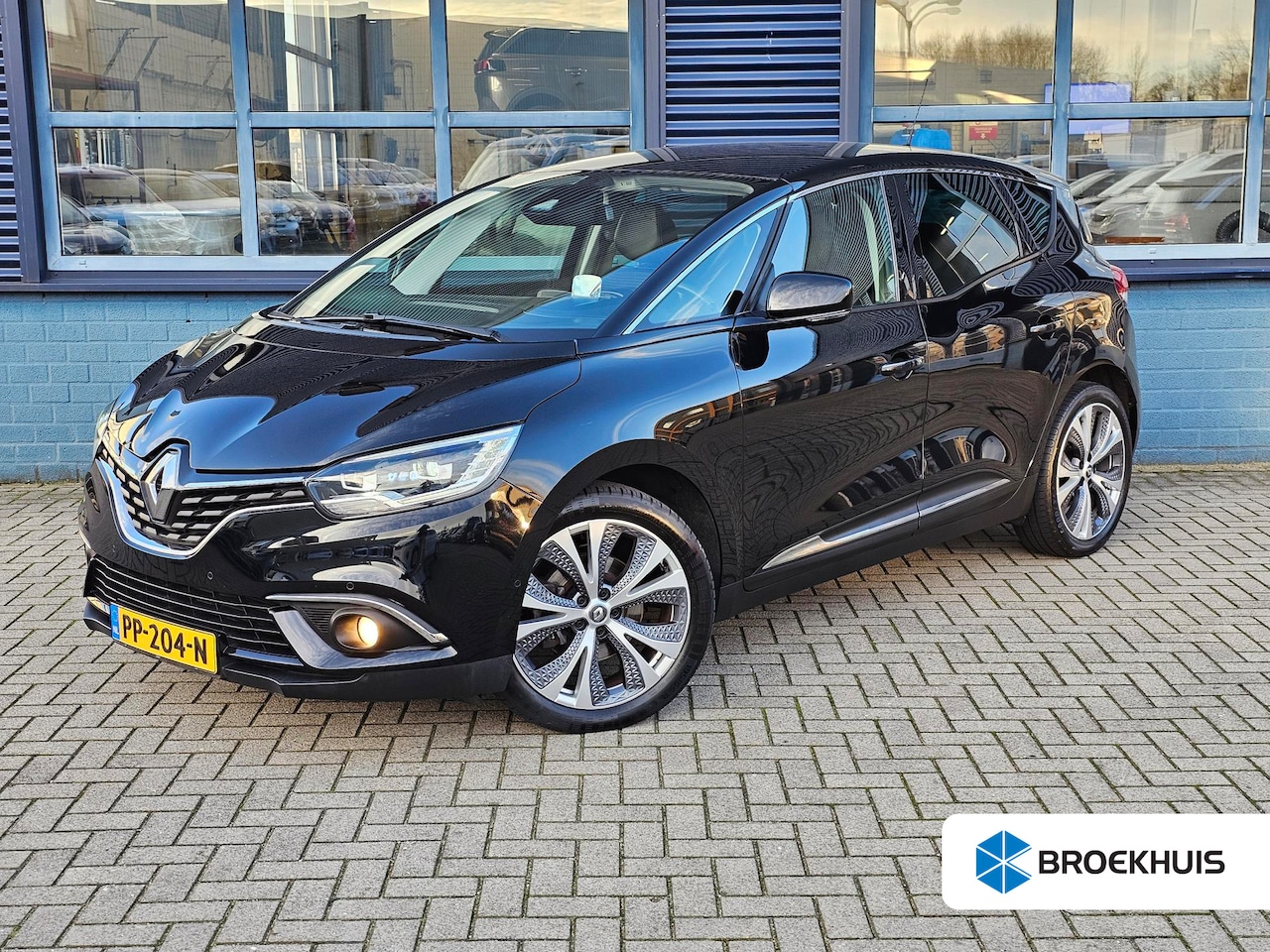 Renault Scénic - 1.2 TCe Intens Head-Up Display | Navigatie | Camera | 1850KG Trekgewicht - AutoWereld.nl
