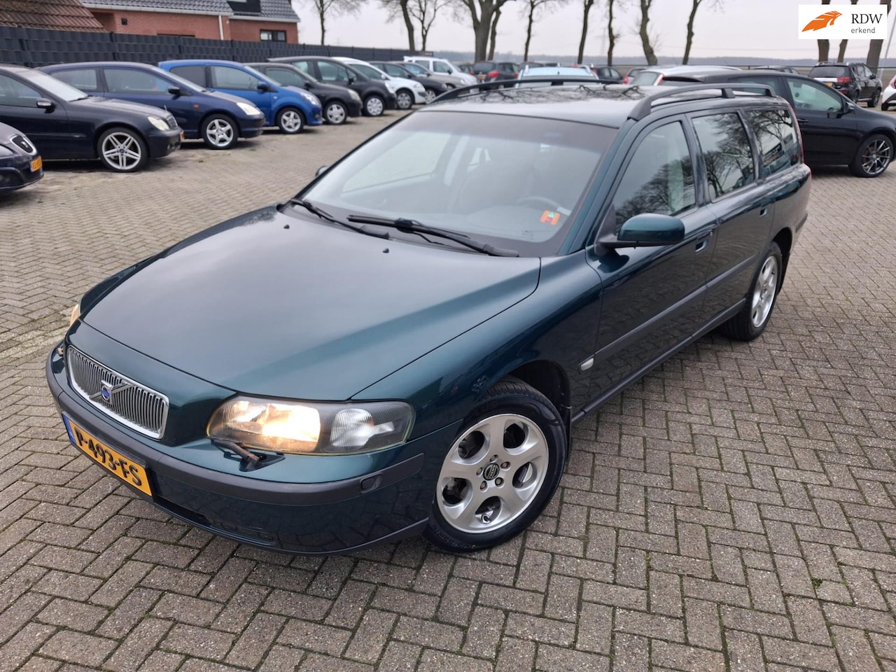 Volvo V70 - 2.4 2003. Airco/Cruise/Stoelverwarming etc.. APK 11-2026 Zeer nette auto! - AutoWereld.nl