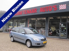 Skoda Fabia Combi - 1.4-16V Ambiente zeer mooi en goedonderhouden auto apk 02-01-2027 met trekhaak