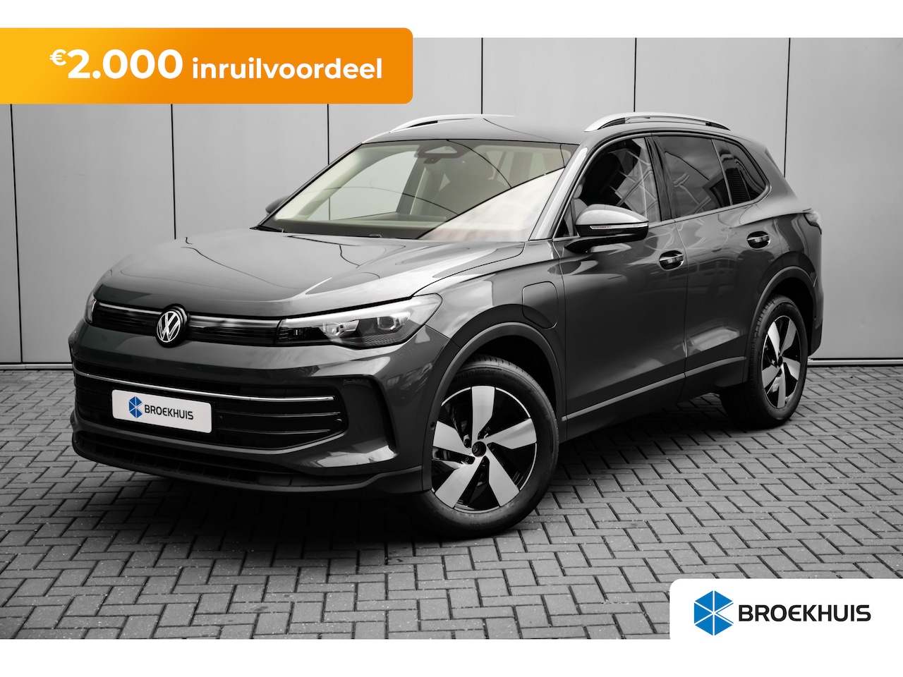 Volkswagen Tiguan - Life Edition - eHybrid | 'App-Connect' draadloze smartphone integratie | Achteruitrijcamer - AutoWereld.nl