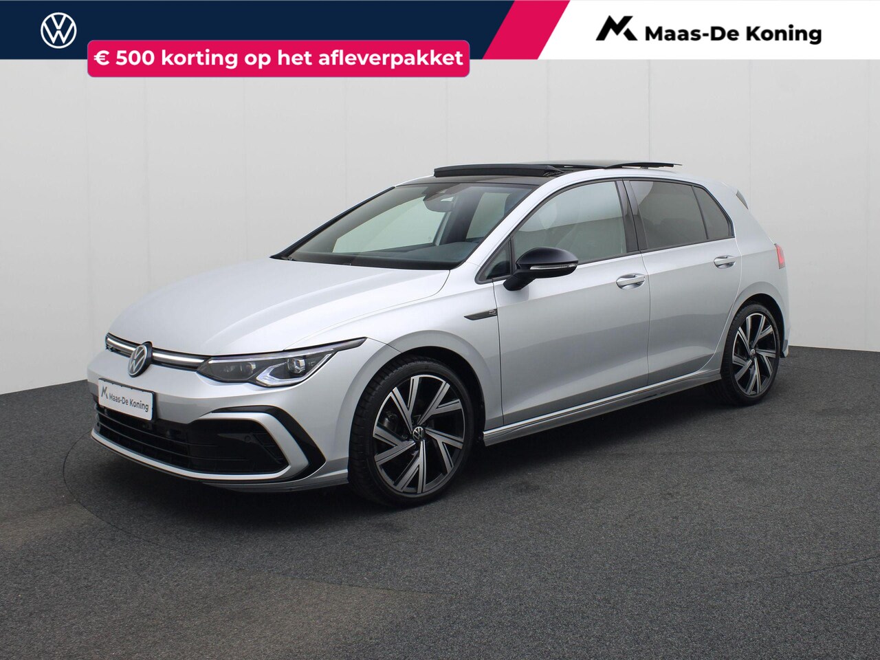 Volkswagen Golf - 1.5eTSI/150PK R-Line Blackstyle DSG · Panoramadak · Camera + Parkeersensoren · Apple Car P - AutoWereld.nl
