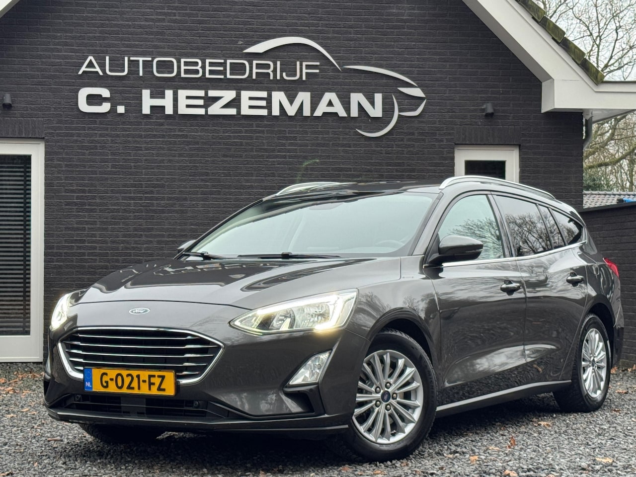 Ford Focus Wagon - 1.0 125PK Business Navigatie Cruise Control LANE ASS Stuur Stoel Verw - AutoWereld.nl