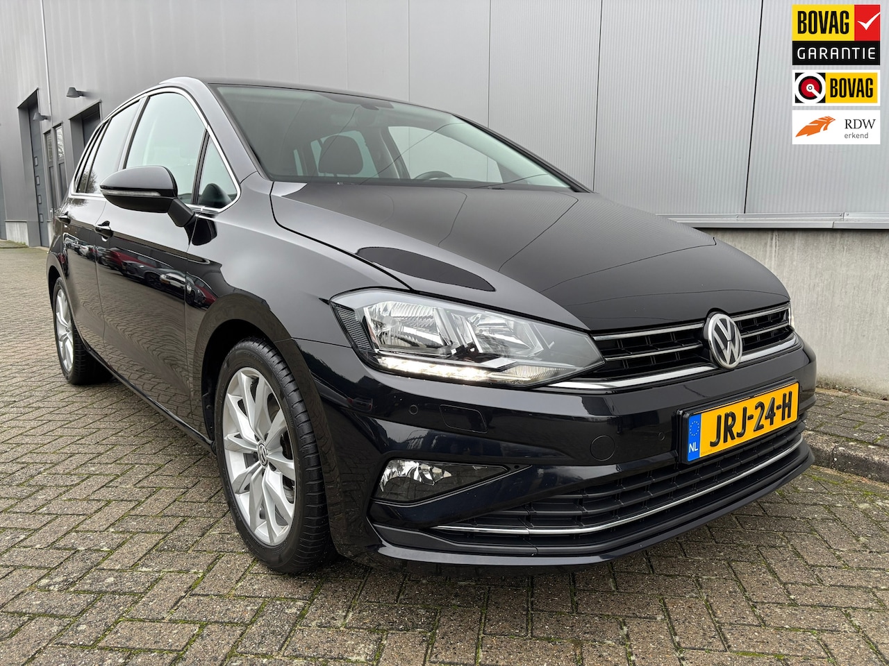 Volkswagen Golf Sportsvan - 1.5 TSI ACT Highline Carplay / Trekhaak - AutoWereld.nl