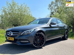 Mercedes-Benz C-klasse - 180 Edition / Airco / Navigatie / Elektrische Voorstoel / Cruise Control / LM-Velgen Zwart