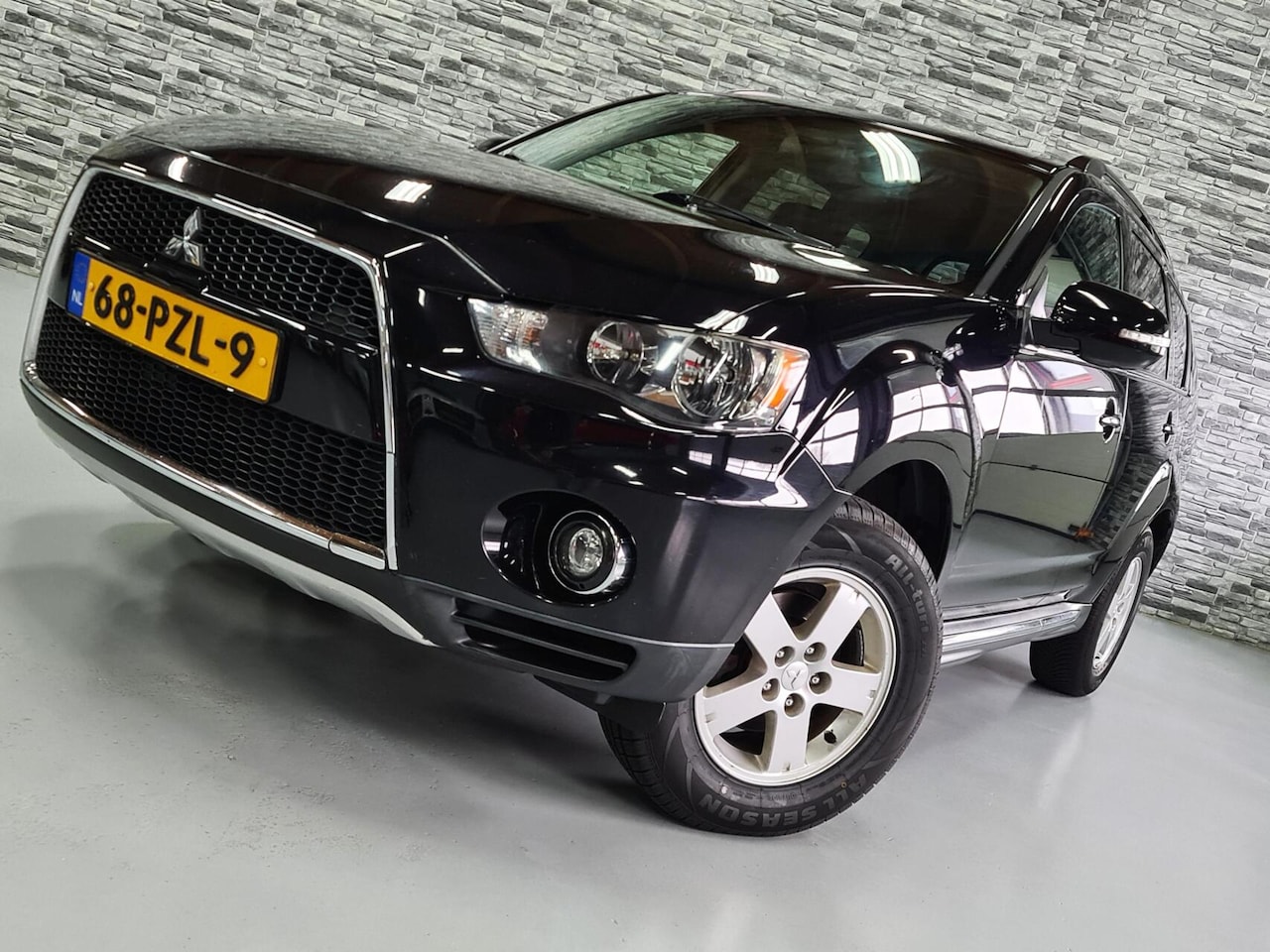 Mitsubishi Outlander - 2.0 Intro Edition *Automaat*Trekhaak*! - AutoWereld.nl